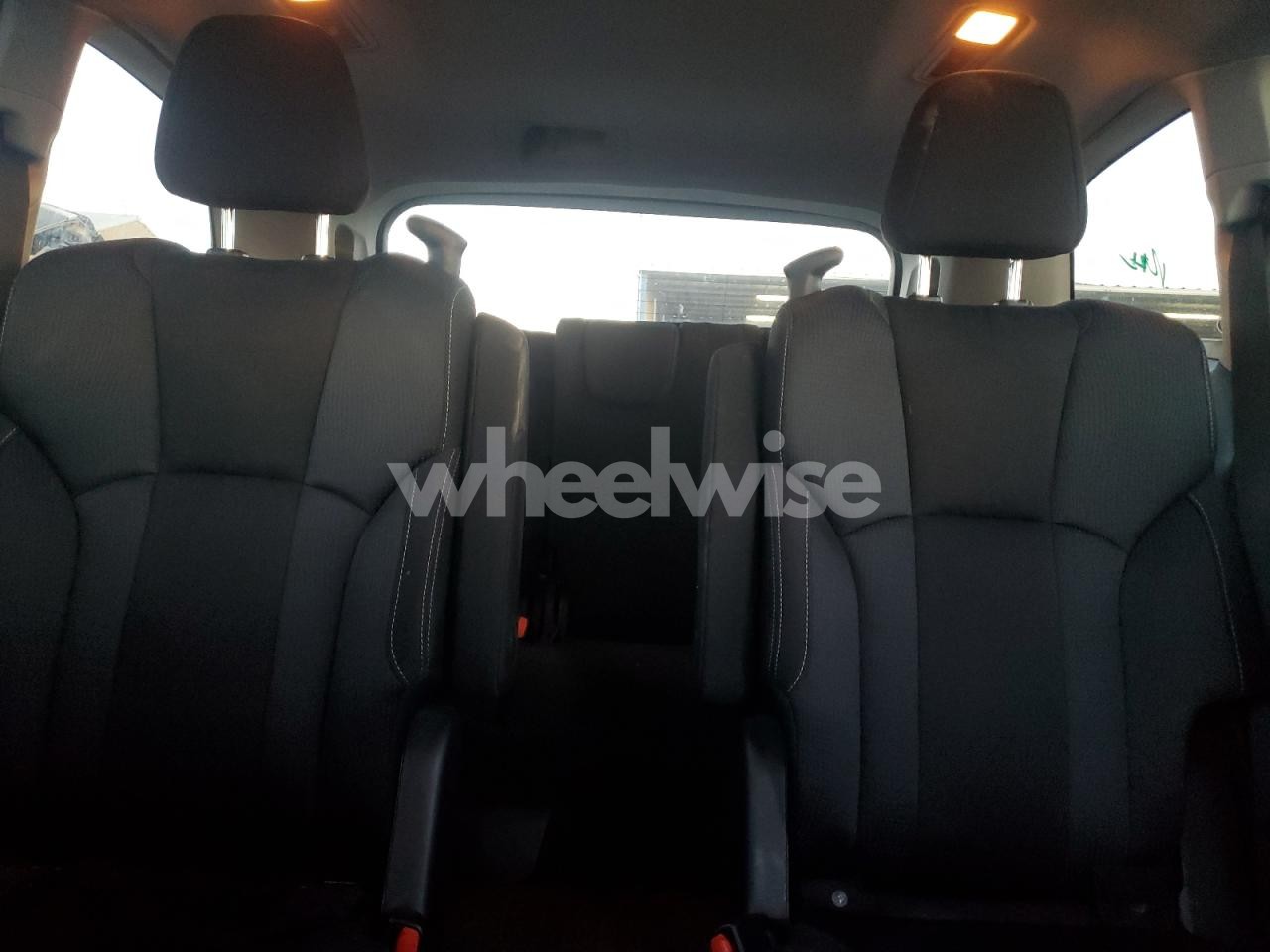 Photo 10 of 2020 SUBARU ASCENT PREMIUM (VIN 4S4WMAFD0L3451300)