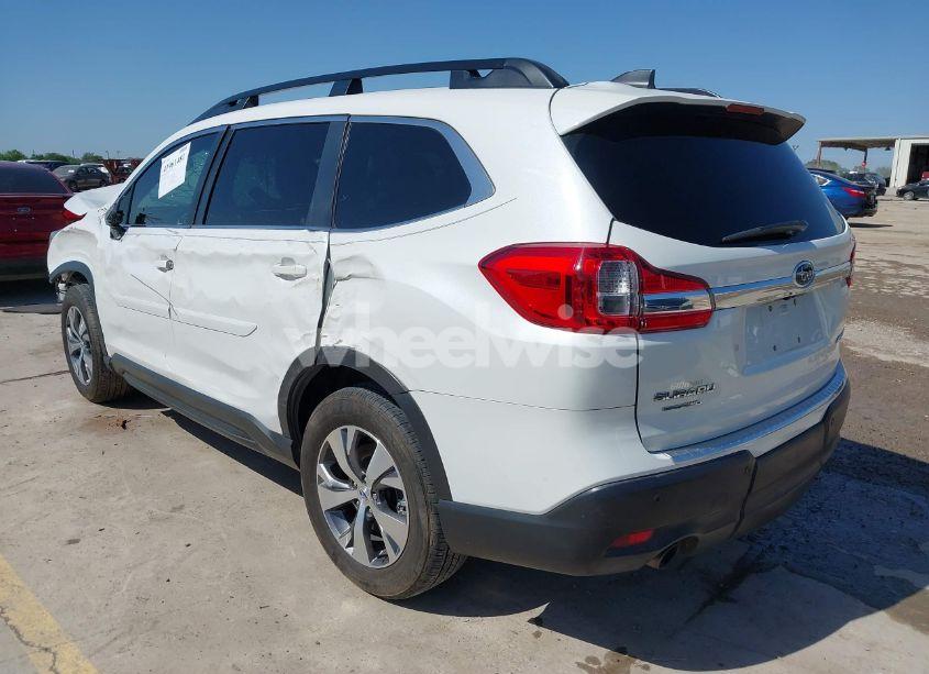 Photo 3 of 2020 Subaru Ascent PREMIUM (VIN 4S4WMAFD1L3441651)