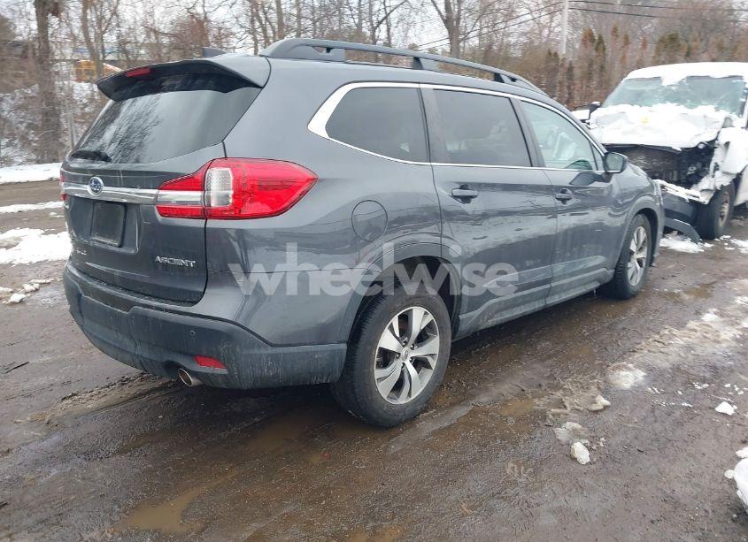 Photo 4 of 2021 Subaru Ascent PREMIUM (VIN 4S4WMAFD4M3450071)