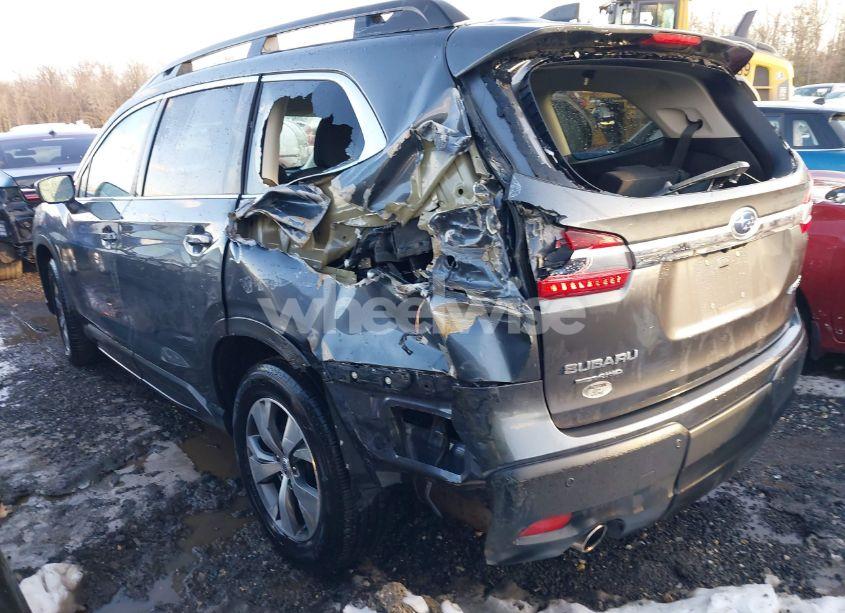 Photo 3 of 2019 Subaru Ascent PREMIUM (VIN 4S4WMAFD5K3412894)