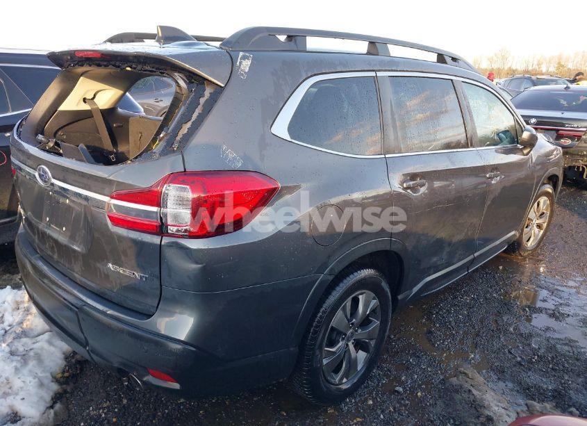 Photo 4 of 2019 Subaru Ascent PREMIUM (VIN 4S4WMAFD5K3412894)