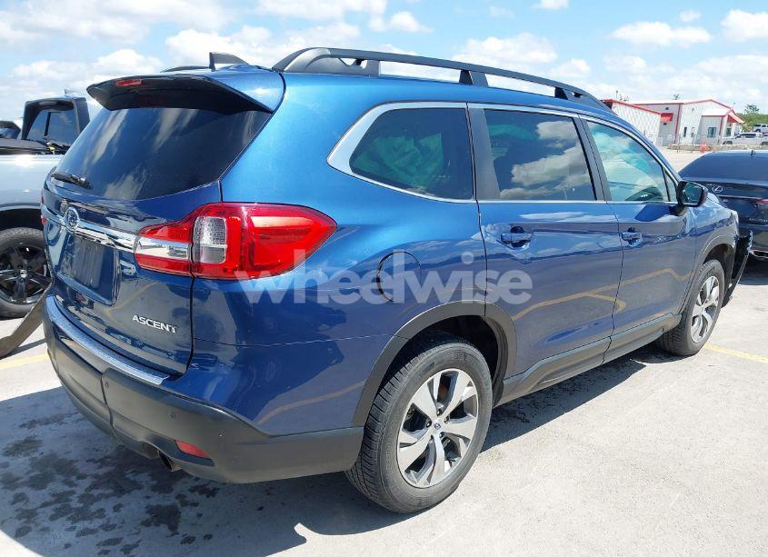 Photo 4 of 2020 Subaru Ascent PREMIUM (VIN 4S4WMAFD5L3424576)