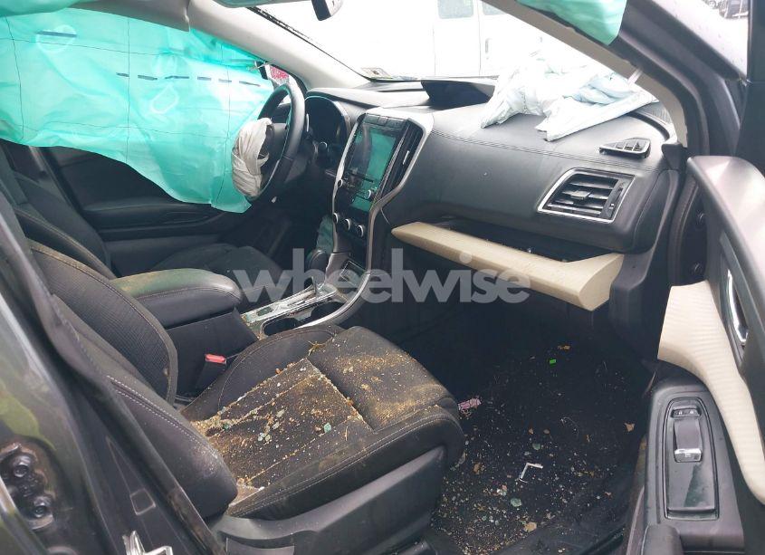 Photo 5 of 2019 Subaru Ascent PREMIUM (VIN 4S4WMAFD6K3435388)