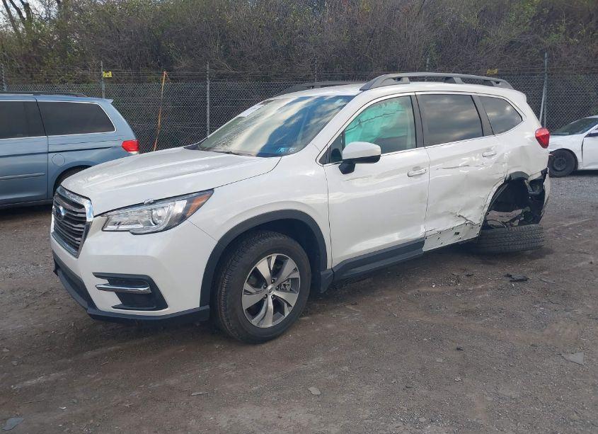 Photo 2 of 2021 Subaru Ascent PREMIUM (VIN 4S4WMAFD7M3423897)