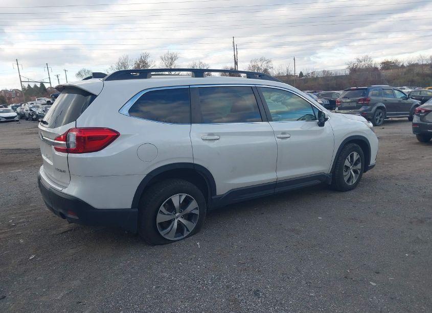 Photo 4 of 2021 Subaru Ascent PREMIUM (VIN 4S4WMAFD7M3423897)