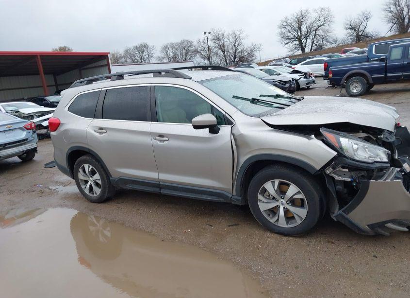 Photo 13 of 2019 Subaru Ascent PREMIUM (VIN 4S4WMAFDXK3415726)