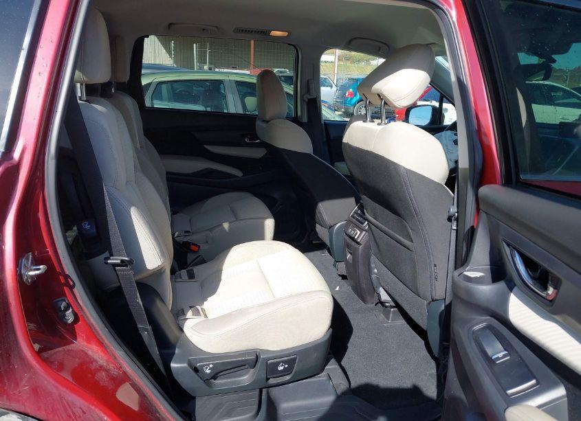 Photo 8 of 2019 Subaru Ascent PREMIUM (VIN 4S4WMAFDXK3464747)