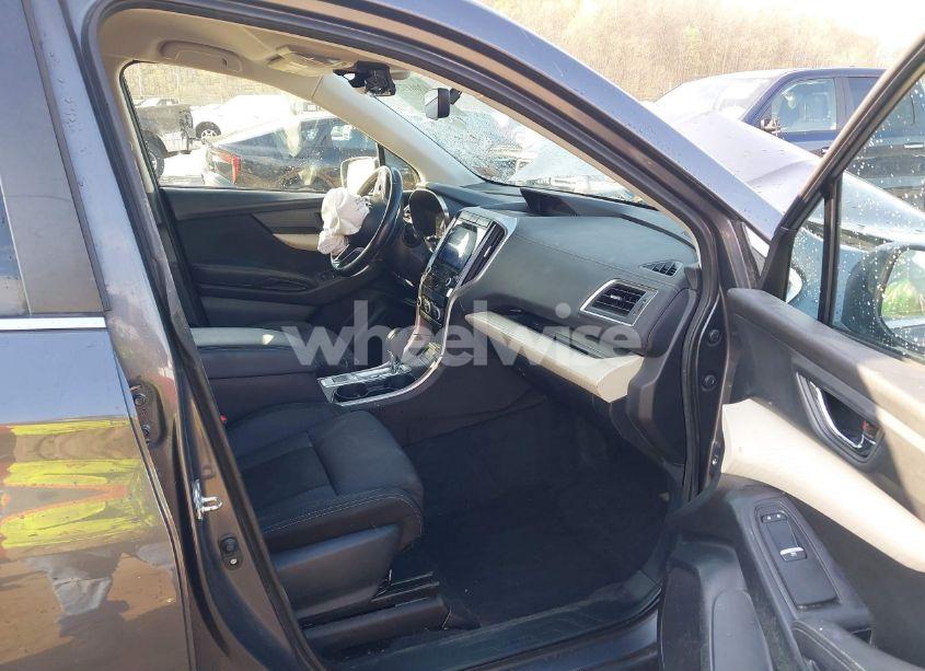 Photo 5 of 2021 Subaru Ascent PREMIUM (VIN 4S4WMAFDXM3406737)