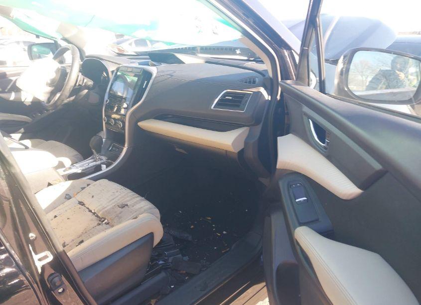 Photo 5 of 2019 Subaru Ascent PREMIUM (VIN 4S4WMAHD3K3413605)