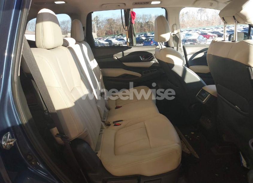 Photo 8 of 2019 Subaru Ascent LIMITED (VIN 4S4WMAJD1K3436505)