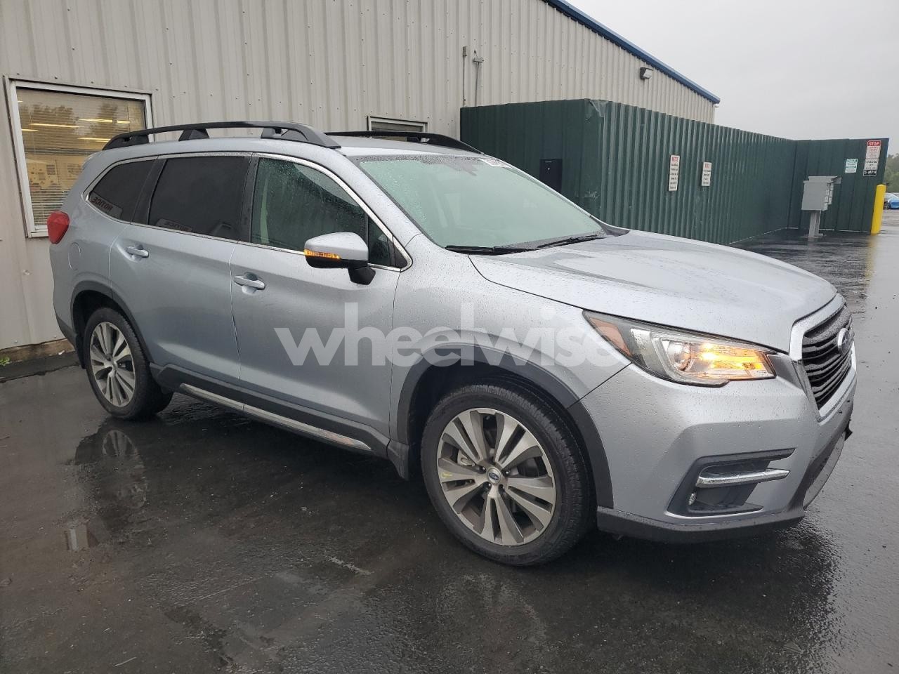 Photo 4 of 2021 SUBARU ASCENT LIMITED (VIN 4S4WMAJD3M3441174)