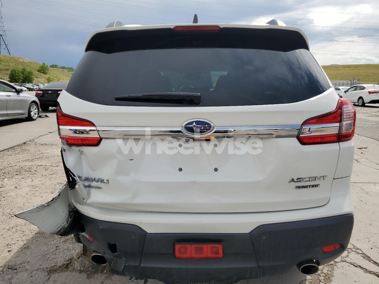 Photo 6 of 2022 SUBARU ASCENT LIMITED (VIN 4S4WMAKD2N3412300)