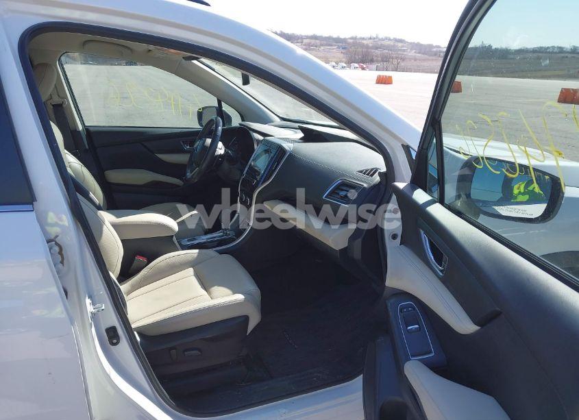 Photo 5 of 2022 Subaru Ascent LIMITED (VIN 4S4WMAKD3N3430739)