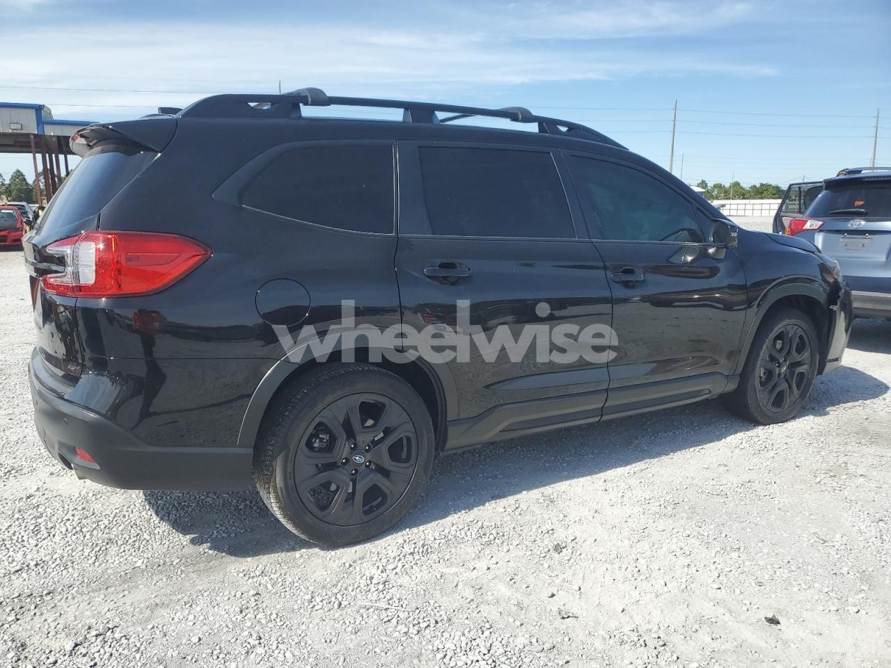 Photo 3 of 2023 SUBARU ASCENT LIMITED (VIN 4S4WMAKD3P3451125)