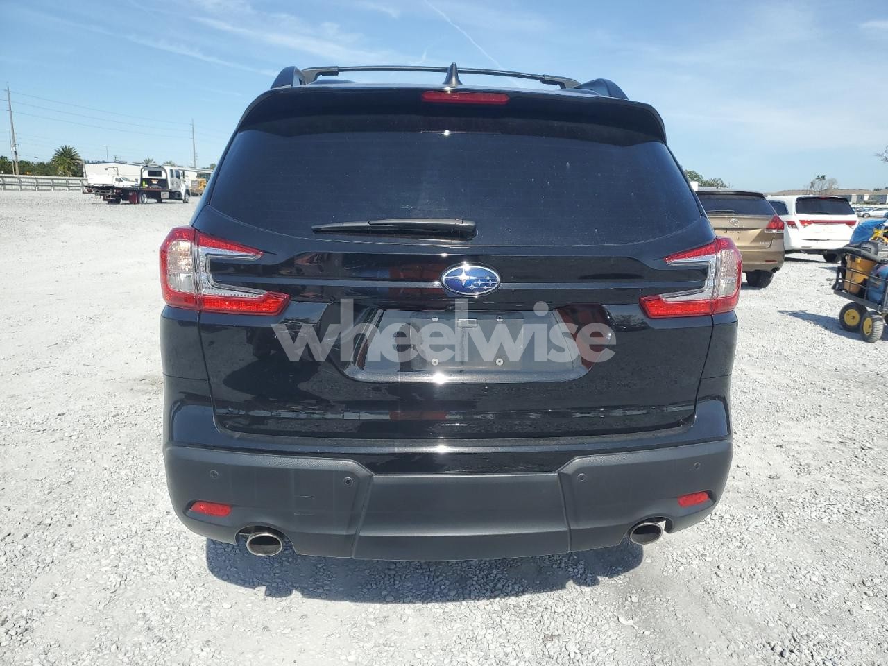 Photo 6 of 2023 SUBARU ASCENT LIMITED (VIN 4S4WMAKD3P3451125)