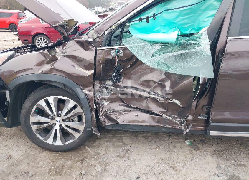 Photo 6 of 2021 Subaru Ascent LIMITED (VIN 4S4WMALD3M3405594)