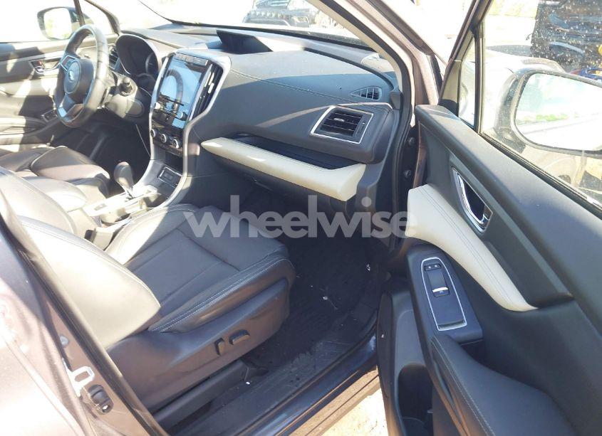 Photo 5 of 2022 Subaru Ascent LIMITED (VIN 4S4WMALD9N3457975)