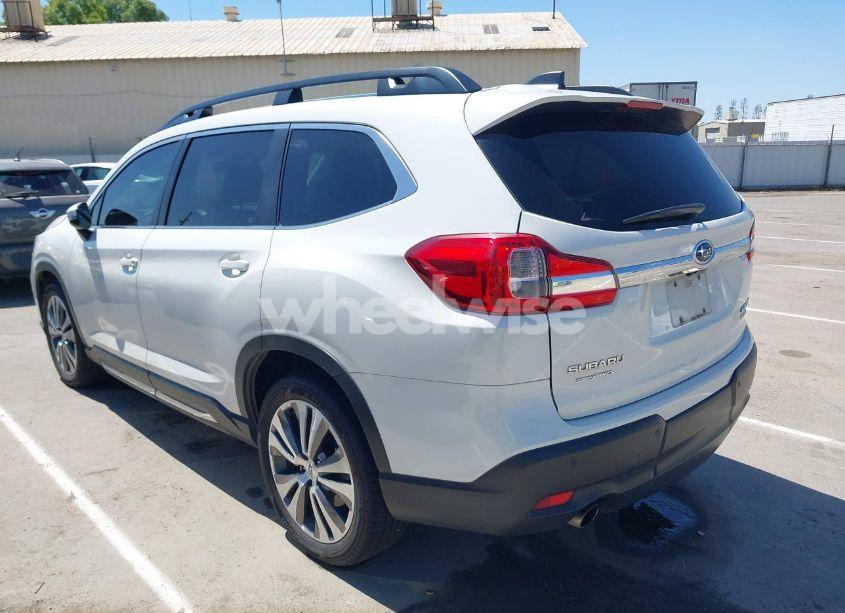 Photo 3 of 2022 Subaru Ascent LIMITED (VIN 4S4WMAMD1N3466572)
