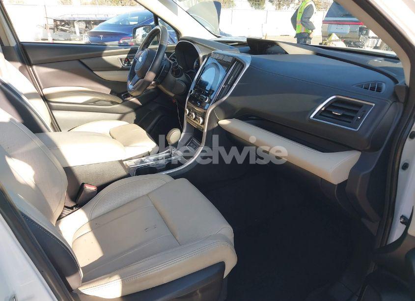 Photo 5 of 2021 Subaru Ascent LIMITED (VIN 4S4WMAMD3M3449674)