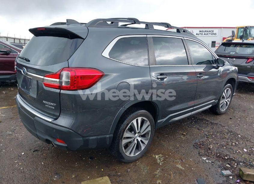 Photo 4 of 2019 Subaru Ascent LIMITED (VIN 4S4WMAPD0K3442416)