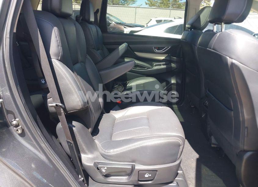 Photo 8 of 2020 Subaru Ascent LIMITED (VIN 4S4WMAPD0L3431501)
