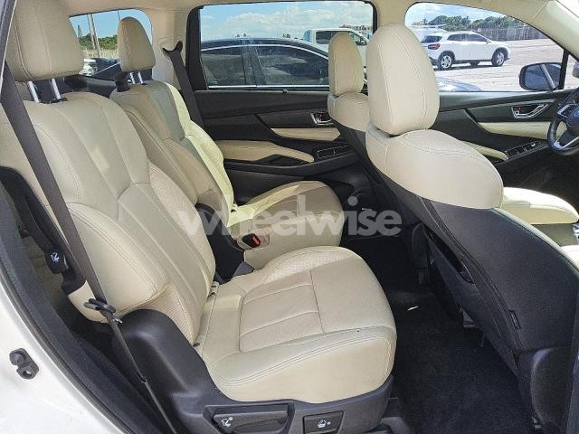 Photo 10 of 2022 SUBARU ASCENT LIMITED (VIN 4S4WMAPD0N3440153)