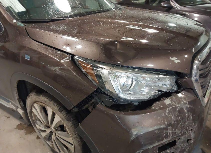 Photo 12 of 2019 Subaru Ascent LIMITED (VIN 4S4WMAPD1K3429321)