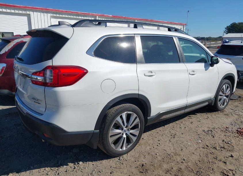 Photo 4 of 2021 Subaru Ascent LIMITED (VIN 4S4WMAPD1M3454030)