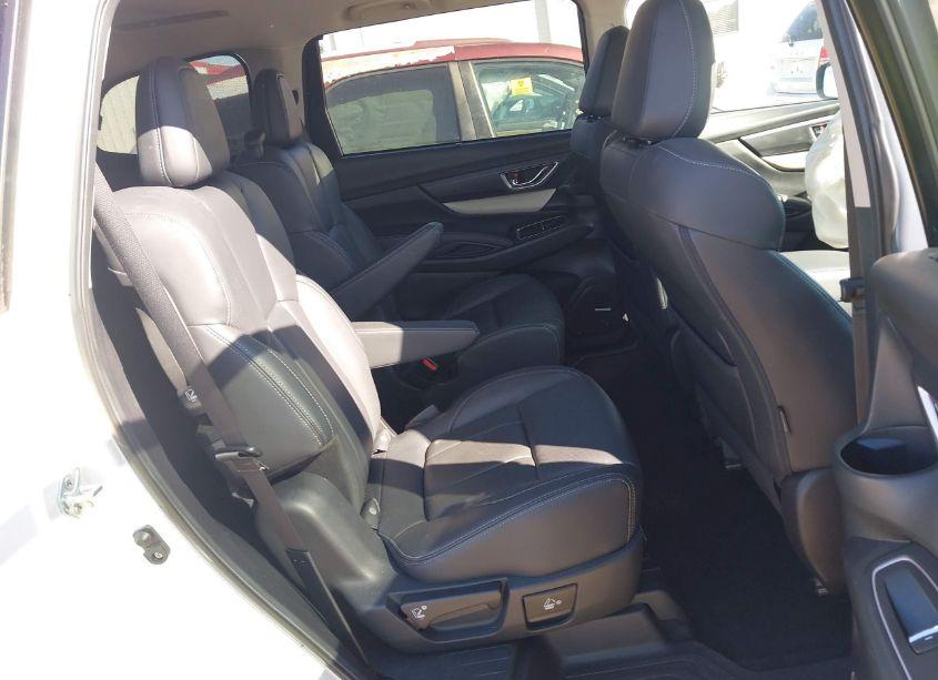 Photo 8 of 2021 Subaru Ascent LIMITED (VIN 4S4WMAPD1M3454030)