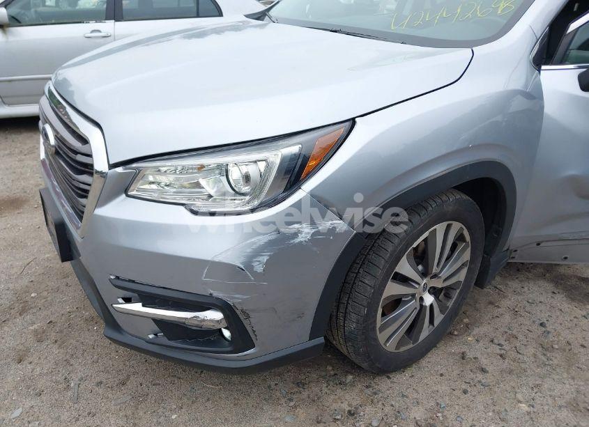 Photo 6 of 2021 Subaru Ascent LIMITED (VIN 4S4WMAPD5M3465998)