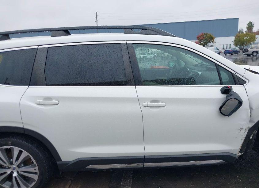 Photo 13 of 2019 Subaru Ascent LIMITED (VIN 4S4WMAPD8K3438114)