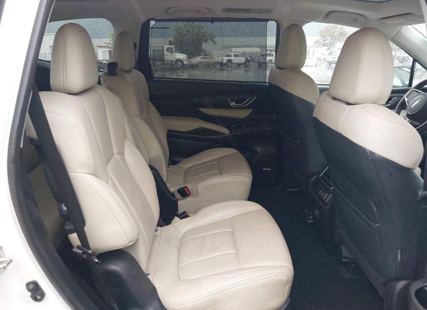 Photo 8 of 2019 Subaru Ascent LIMITED (VIN 4S4WMAPD8K3438114)