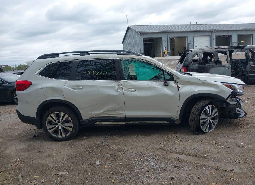 Photo 14 of 2021 Subaru Ascent LIMITED (VIN 4S4WMAPD8M3438861)