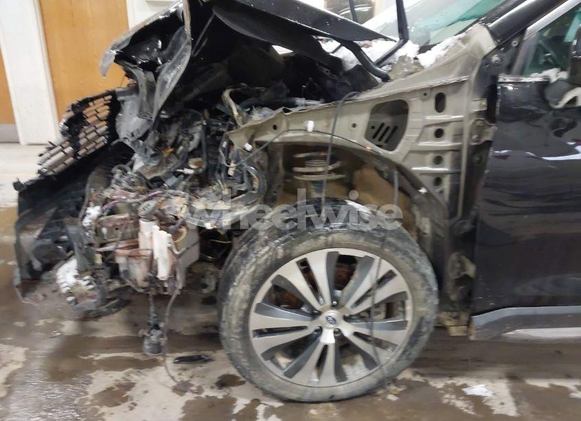 Photo 6 of 2019 Subaru Ascent LIMITED (VIN 4S4WMAPD9K3456573)