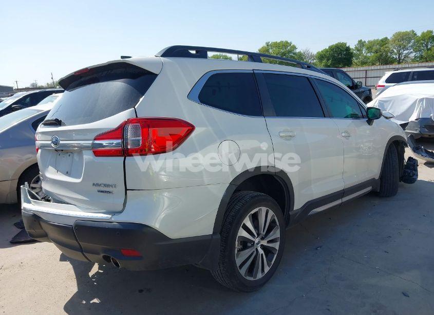 Photo 4 of 2022 Subaru Ascent LIMITED (VIN 4S4WMAPD9N3444167)