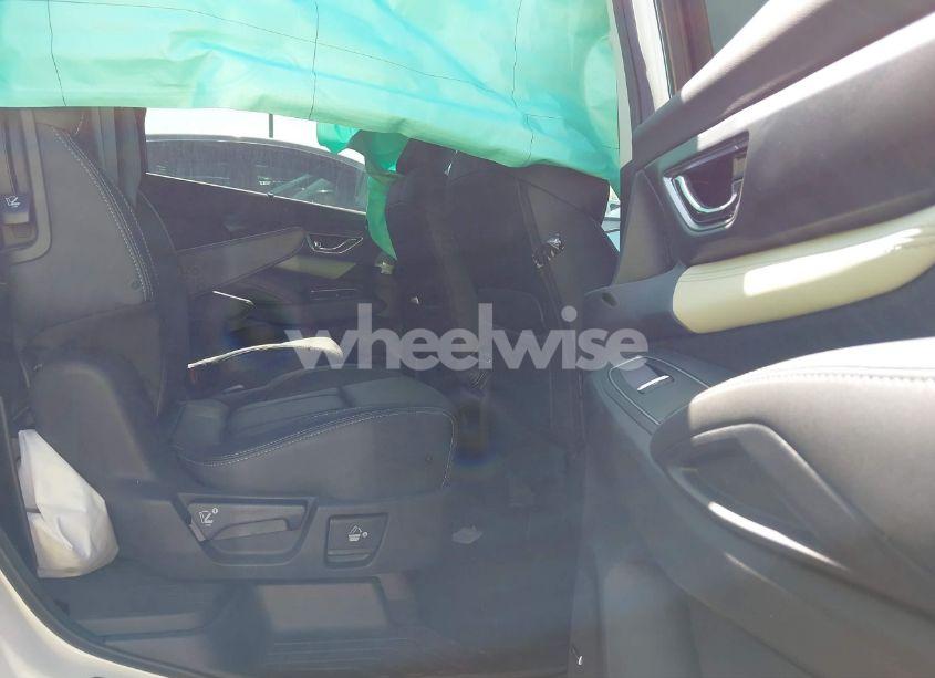 Photo 8 of 2022 Subaru Ascent LIMITED (VIN 4S4WMAPD9N3444167)