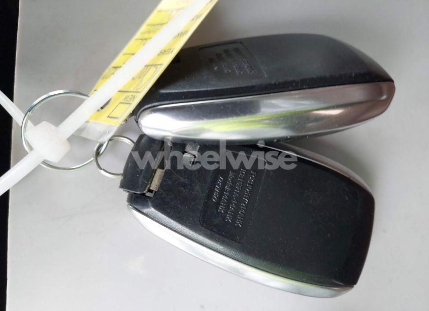 Photo 11 of 2021 Subaru Ascent TOURING (VIN 4S4WMARD1M3422742)