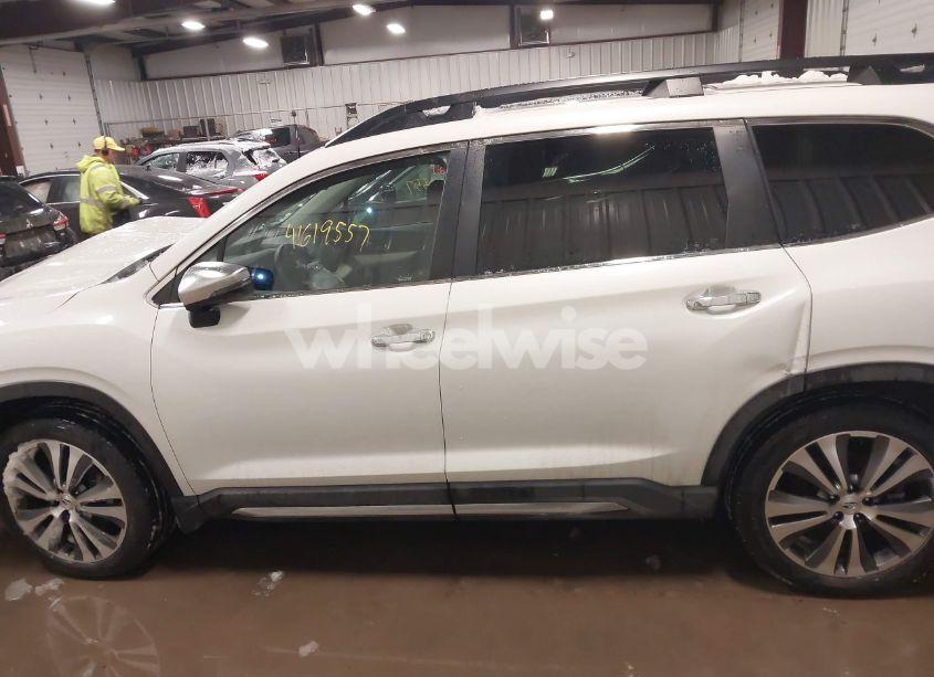 Photo 13 of 2022 Subaru Ascent TOURING (VIN 4S4WMARD8N3471227)