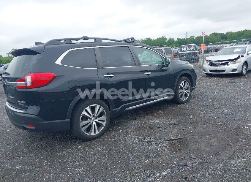 Photo 4 of 2019 Subaru Ascent TOURING (VIN 4S4WMARD9K3464850)