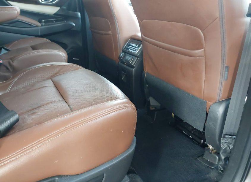 Photo 8 of 2021 Subaru Ascent TOURING (VIN 4S4WMARD9M3401542)