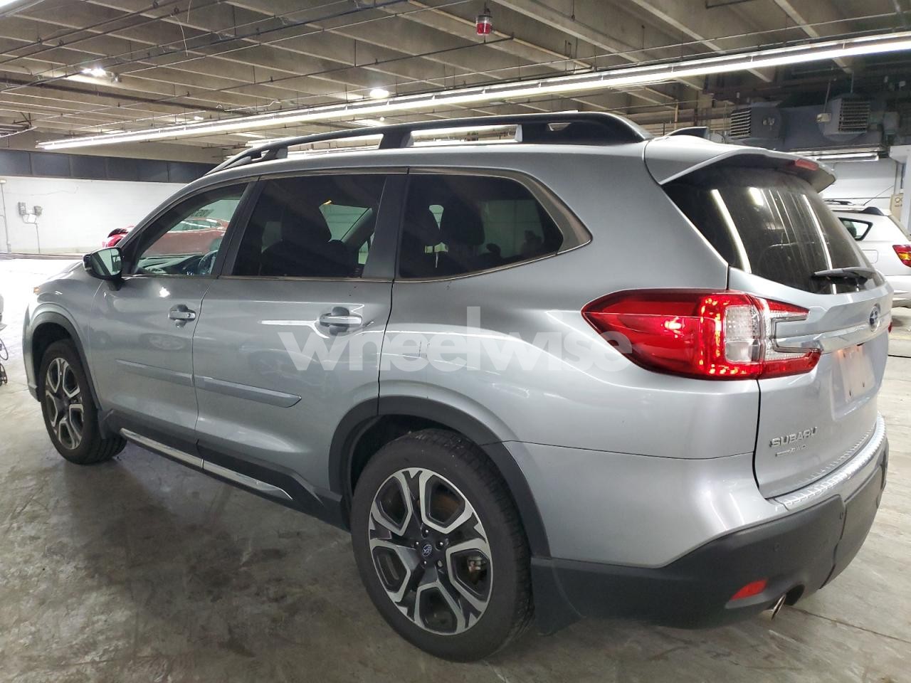 Photo 2 of 2024 SUBARU ASCENT LIMITED N/A (VIN 4S4WMASD3R3438362)