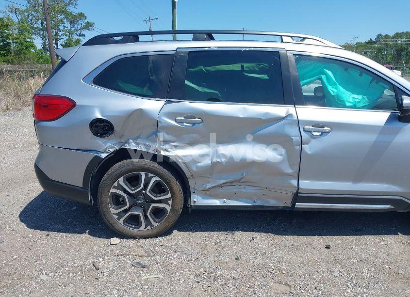 Photo 6 of 2023 Subaru Ascent LIMITED 7-PASSENGER (VIN 4S4WMASDXP3424195)