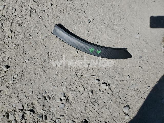 Photo 3 of 2023 SUBARU ASCENT LIMITED (VIN 4S4WMAUD2P3416427)