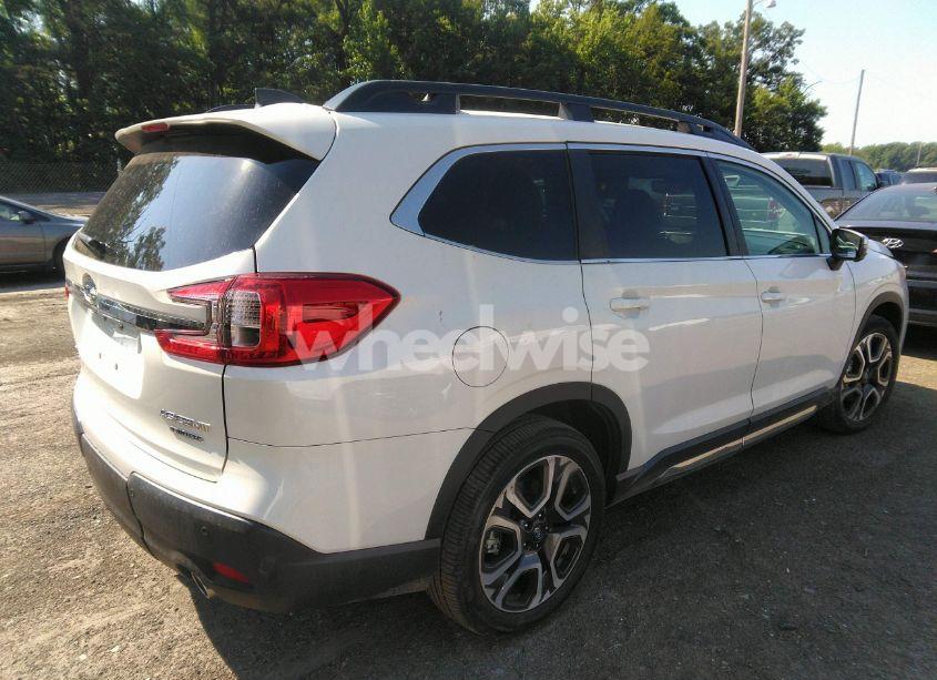 Photo 4 of 2023 Subaru Ascent LIMITED 7-PASSENGER (VIN 4S4WMAUD3P3407493)