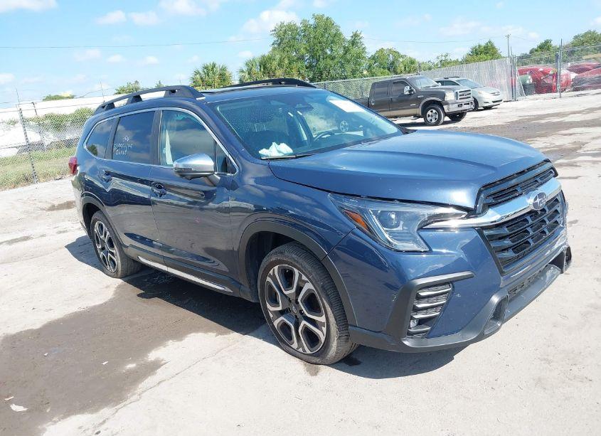 2023 Subaru Ascent LIMITED 7-PASSENGER (VIN 4S4WMAUD3P3461781) main photo