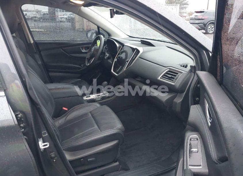 Photo 5 of 2024 Subaru Ascent LIMITED 7-PASSENGER (VIN 4S4WMAUD5R3405697)