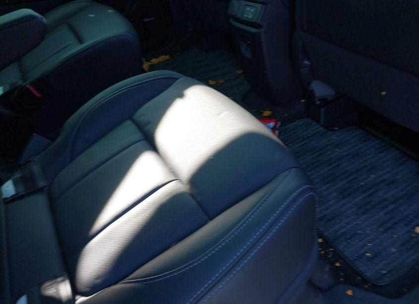 Photo 8 of 2023 Subaru Ascent LIMITED 7-PASSENGER (VIN 4S4WMAUD7P3455014)