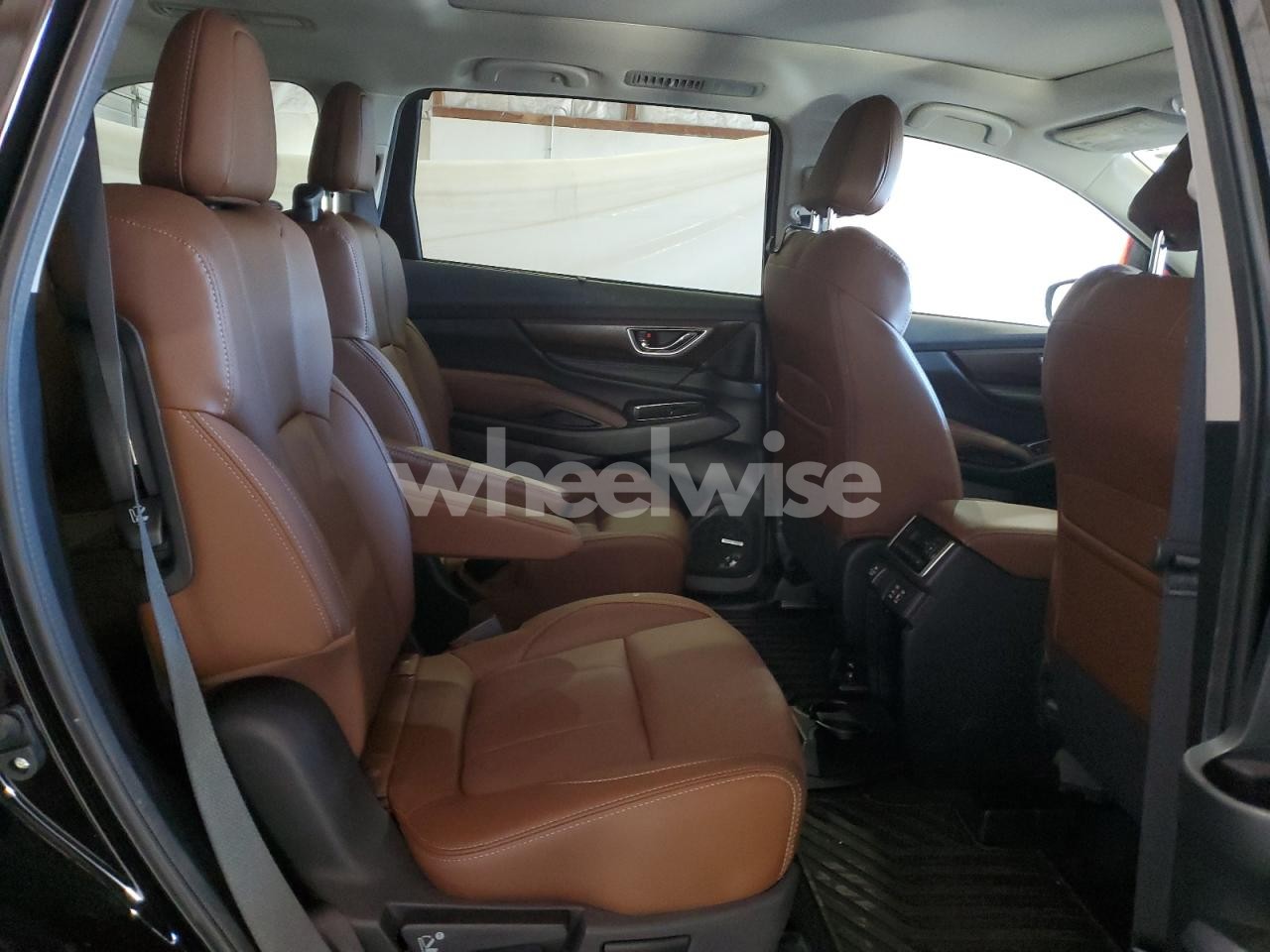 Photo 11 of 2025 SUBARU ASCENT TOURING (VIN 4S4WMAUD9S3403814)