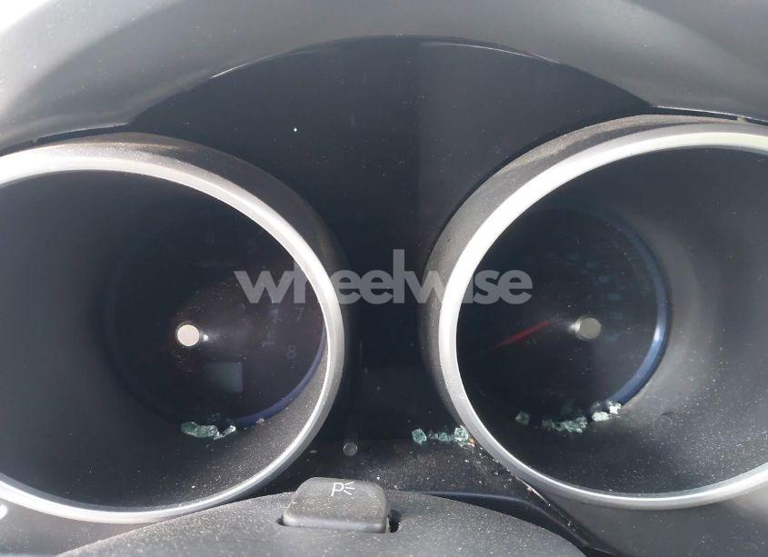 Photo 7 of 2010 Subaru Tribeca 3.6R LIMITED (VIN 4S4WX9GD2A4402577)