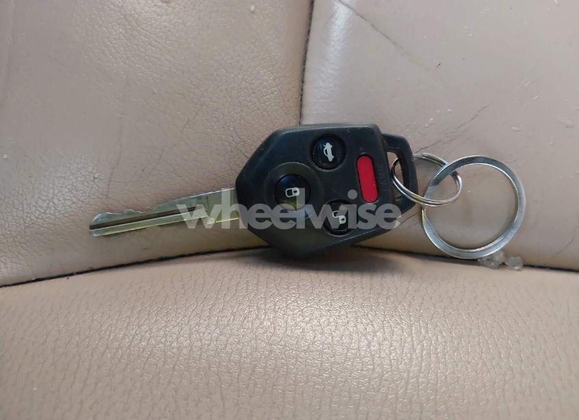 Photo 11 of 2010 Subaru Tribeca 3.6R LIMITED (VIN 4S4WX9GD4A4400782)